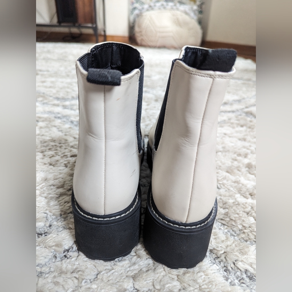 Chelsea Boot - Picture 5 of 6